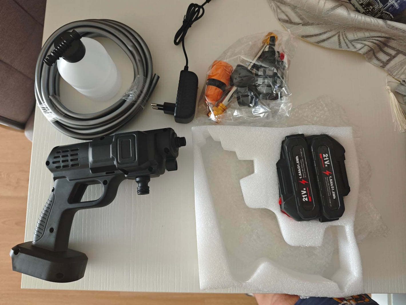 Kit de hidrolimpiadora portátil con accesorios