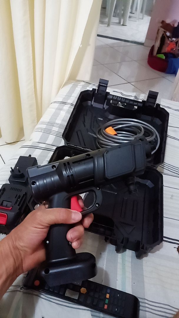 Limpieza de vehículo con hidrolimpiadora